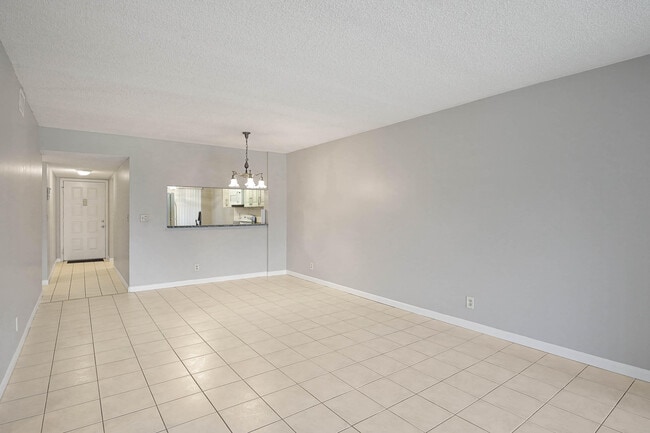 Photo - 7593 Tahiti Ln Unit 106