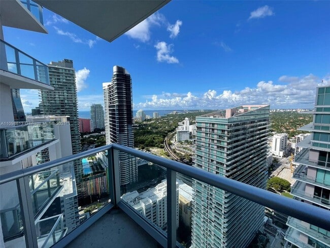 Building Photo - 1100 S Miami Ave Unit 2304 Rental