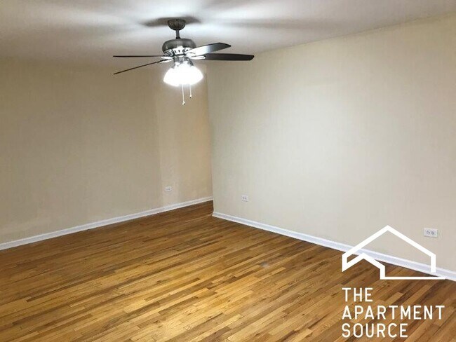 Photo - 1630 W Estes Ave Unit 1F