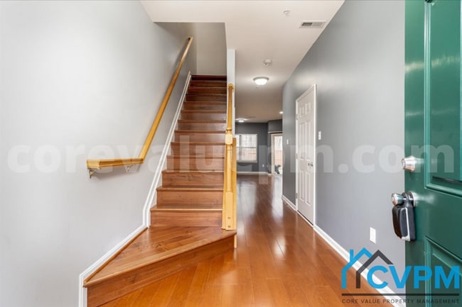 Photo - 621 Trout Run Ct