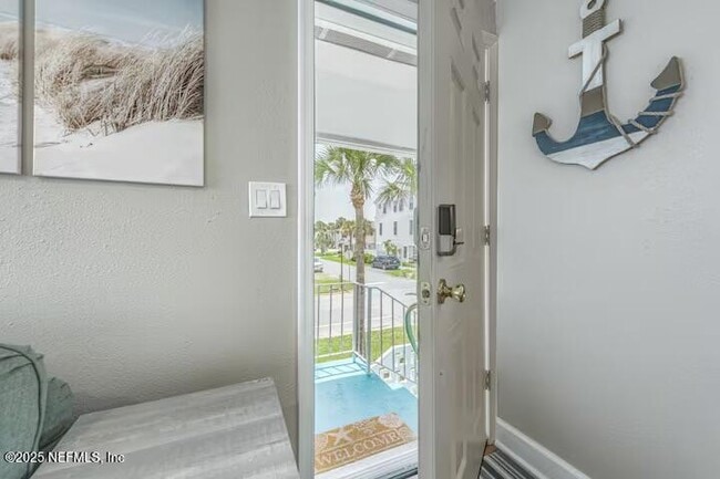 Photo - 2103 1st St S