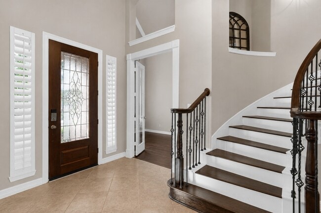 Photo - 2822 Taylorcrest