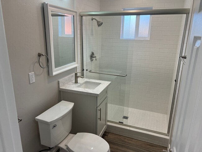 Photo - 122 Jefferson Ave Unidad B