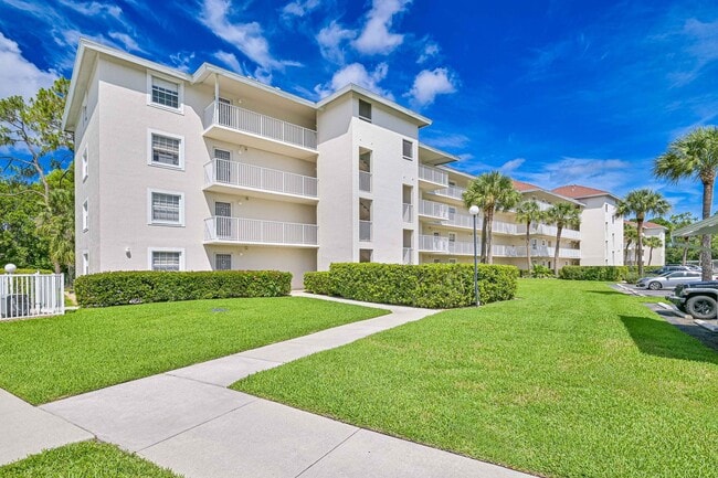 Beautiful 2/2 Condo in the Heart of Naples! - Beautiful 2/2 Condo in the Heart of Naples!