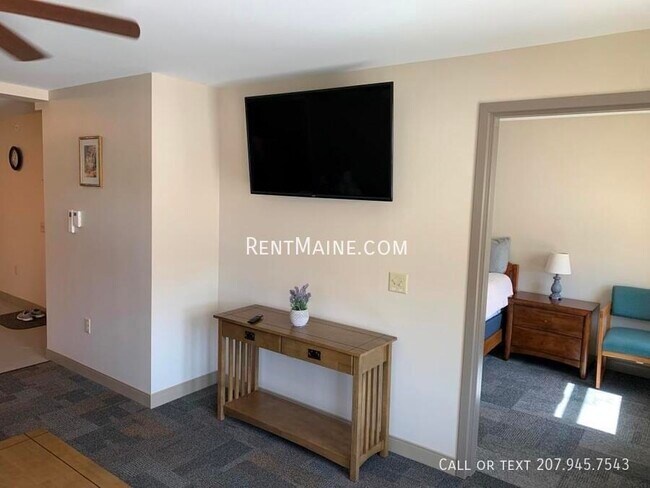 Photo - 8 Elizabeth Ave Unit 2