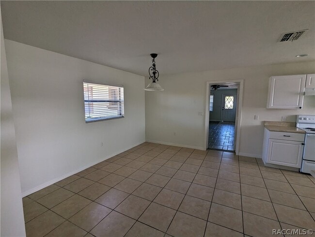 Building Photo - 5287 W Homosassa Trail