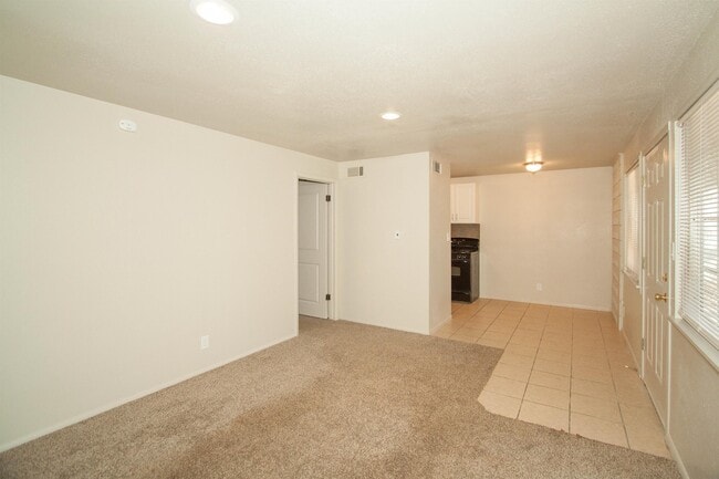 Photo - 109 S 9th St