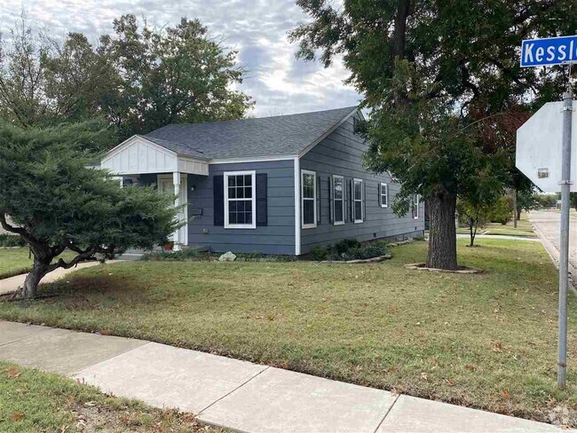 Building Photo - 2813 Kessler Ave Rental