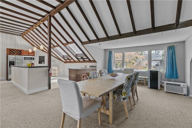 Photo - 167 Coggeshall Ave