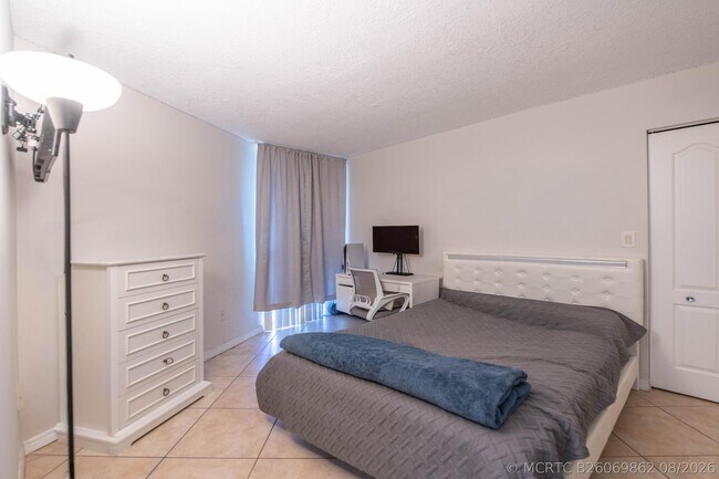 6995 NW 186th St Unit E508