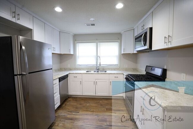 Photo - Completely renovated 3 bed 1 bath home - 1 car garage and storm shelter!!