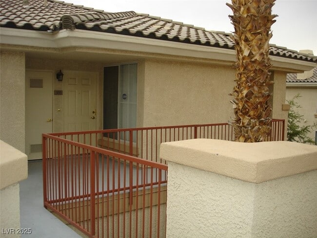 Photo - 7139 S Durango Dr Unit 305
