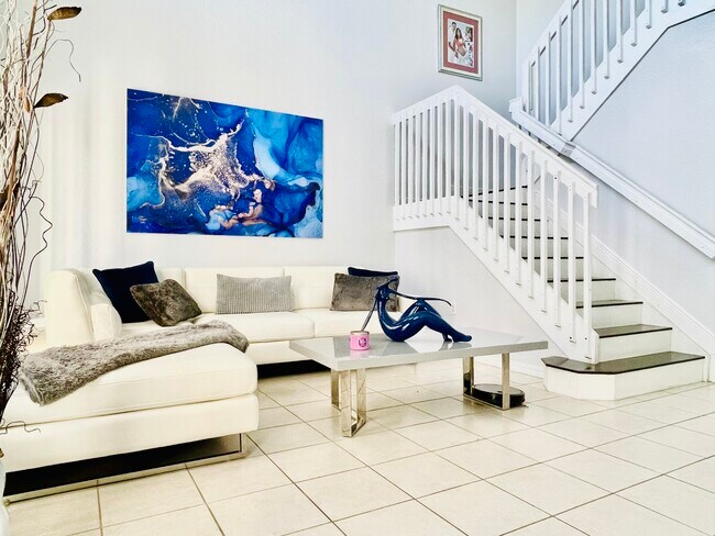 Photo - 16628 SW 47th Ter