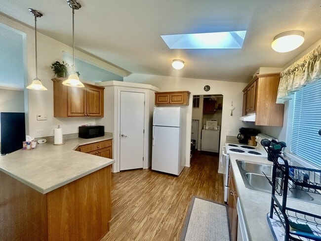 Building Photo - 8482 Cedar Way Rental