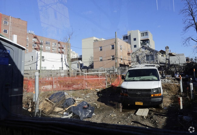 Photo - 2931 Brighton 5Th St