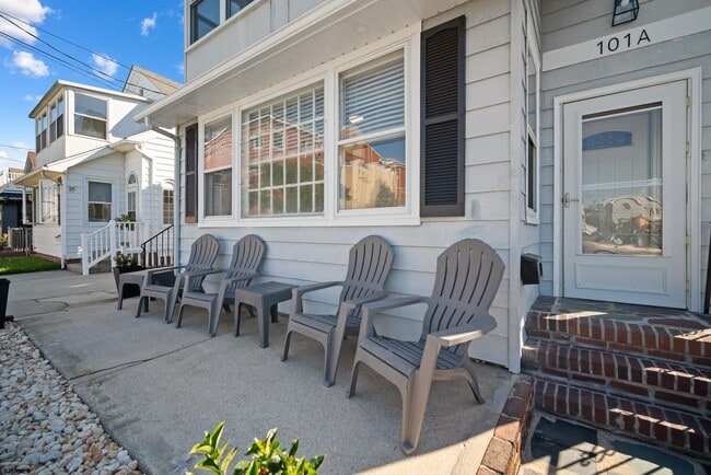 Photo - 101 N Granville Ave