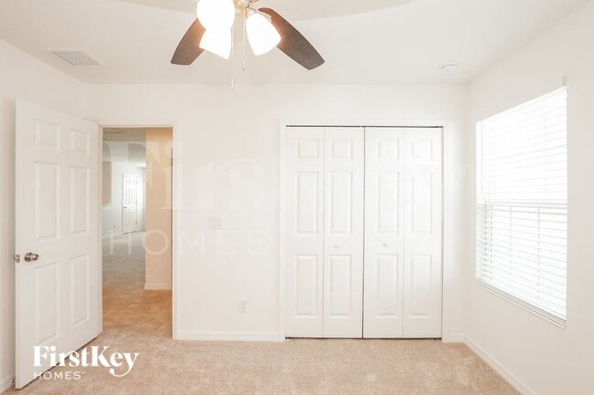 Photo - 5086 Royal Point Ave