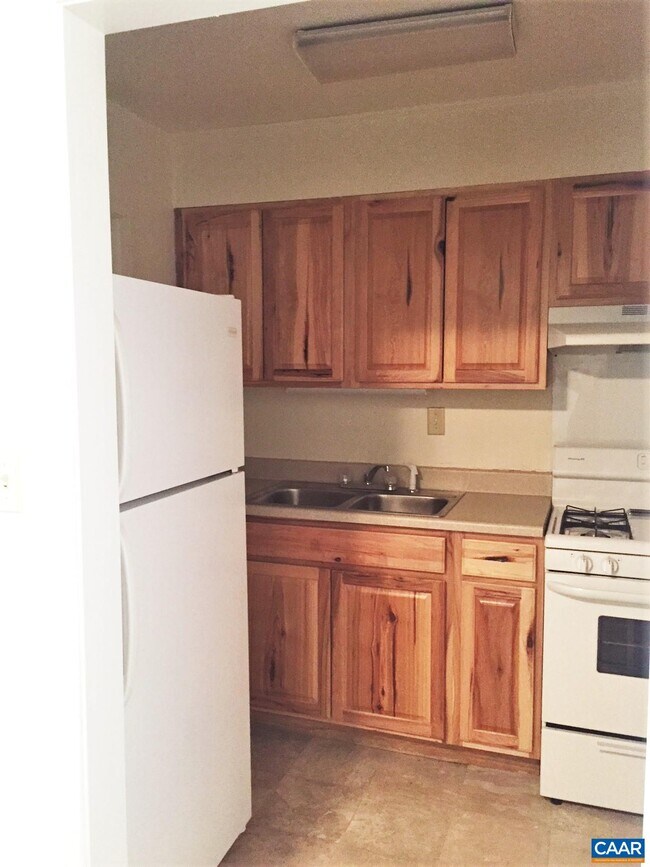 Photo - 2527 HYDRAULIC Rd Unit 56