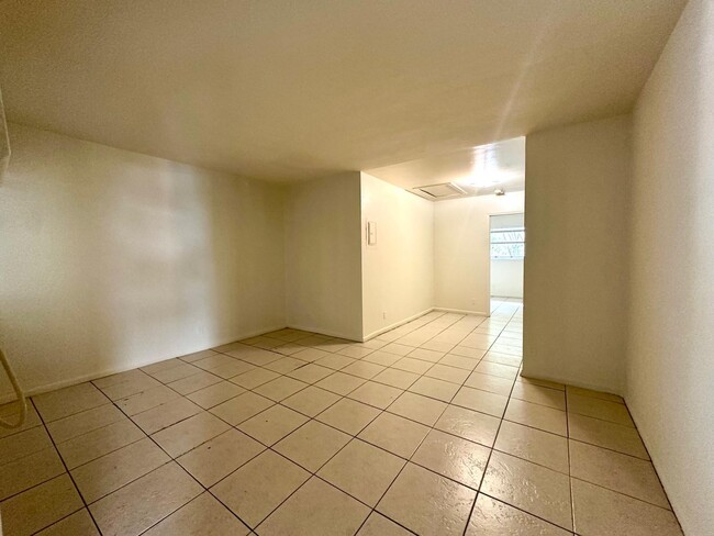 Photo - 300 20th St Unidad 5