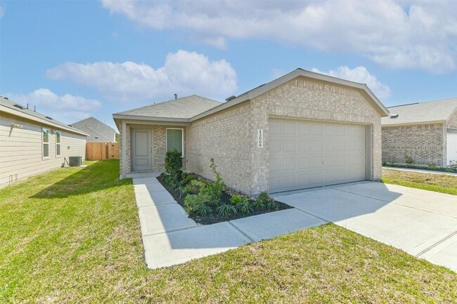 Building Photo - 12006 Noble Wood Vlg