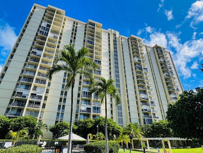 Building Photo - Partly Furnished 2-bedroom, 2-bath condo a... Unit 206