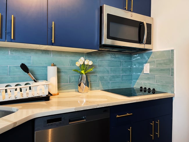 Photo - 1725 Bainbridge St Unit 2F