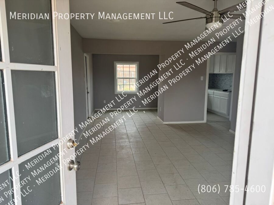 Photo - 1815 E Amherst-