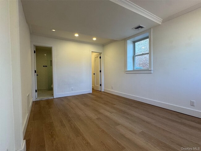 126 E Main St Unit B