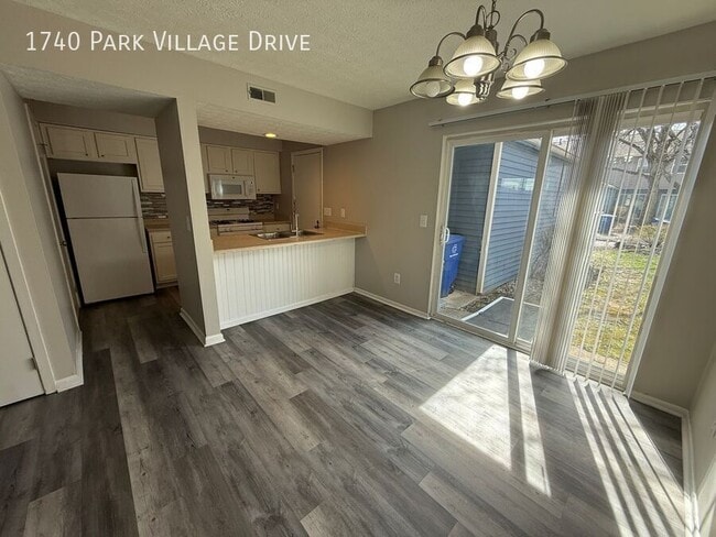 Photo - 1740 Park Village Dr