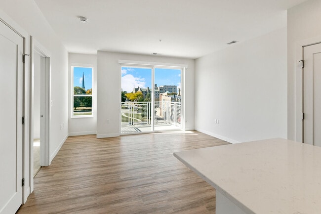 Photo - 5945 6th Ave