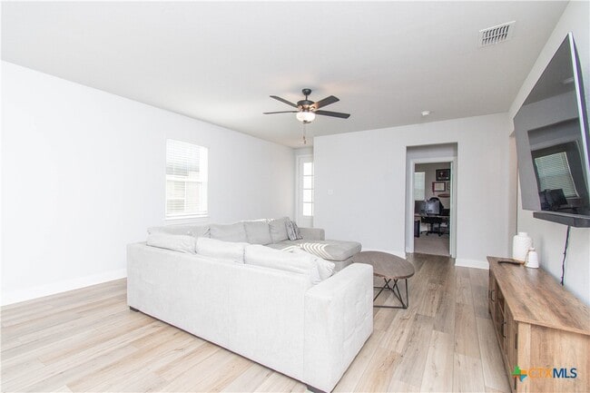 Photo - 9223 Espadrille Run