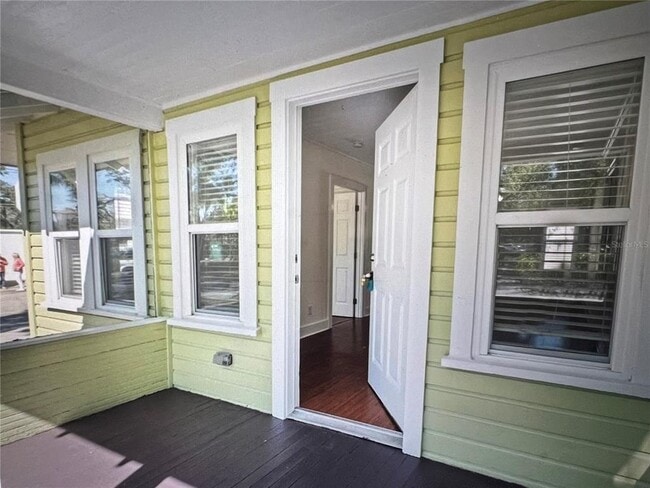 Photo - 1160 Grove St