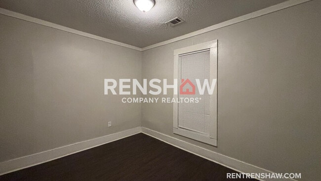 Photo - 689 Baltimore St