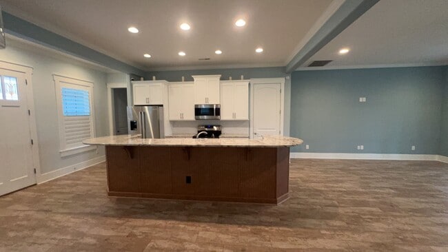 Photo - 600 Waterbridge Boulevard