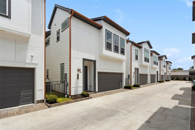 Photo - 9551 Neuens Rd Unidad B Rental