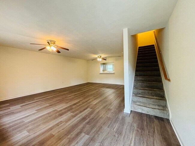 Photo - 1417 Jennifer Dr