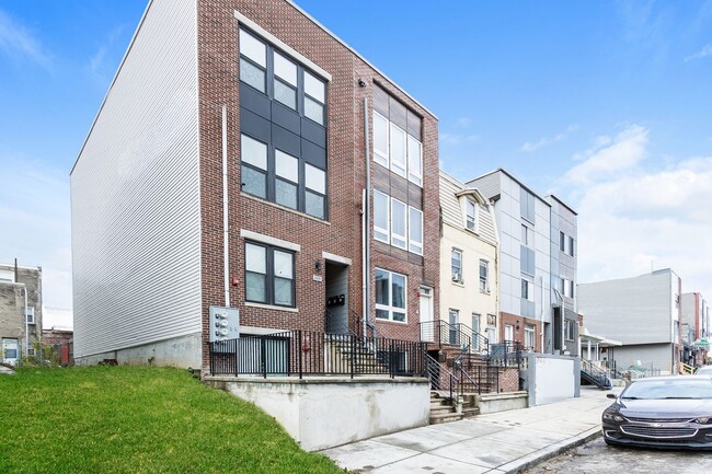 Photo - 2218 N Franklin St Unidad C