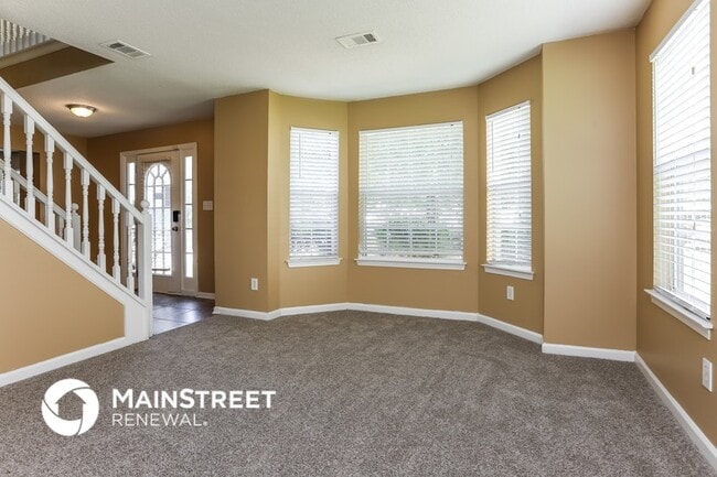 Photo - 3083 Lonetree Point