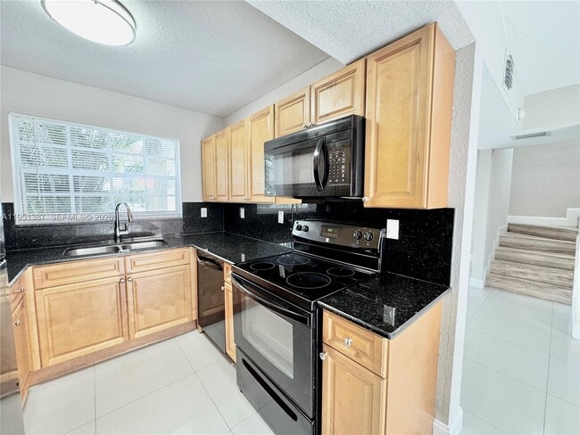Photo - 3840 SW 52nd Ave