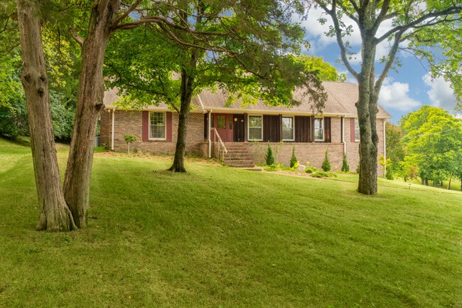 Building Photo - 818 Curtis Dr Rental