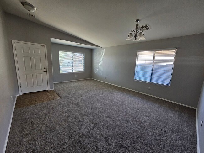 45360 W Woody Rd