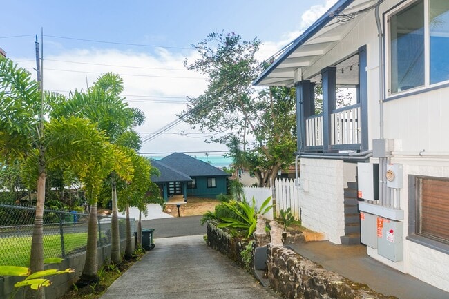 Photo - Lulani Ocean (Kaneohe) Single family home:...