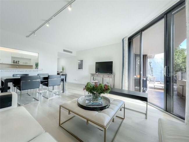 Building Photo - 101 Crandon Blvd Unit 170 Rental