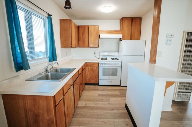 Photo - 1983 Sutter Rd Unidad #2