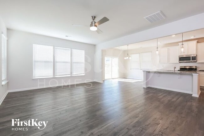 Photo - 411 Stonefence Dr