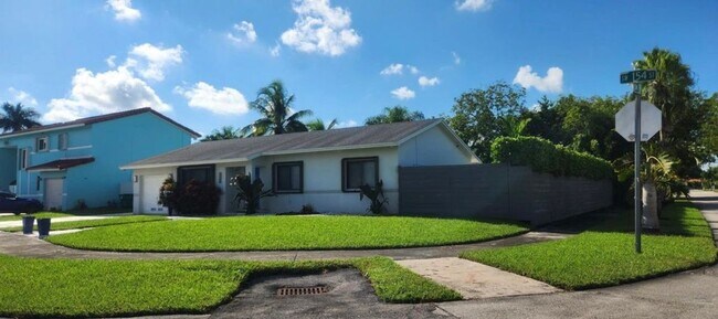 Photo - 9942 SW 154th St