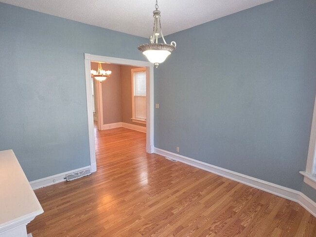 Photo - 2054 N Cambridge Ave