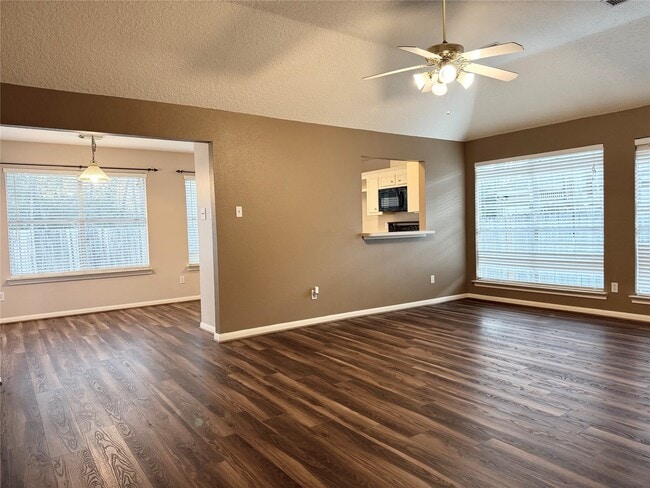 Photo - 4006 Hunnington Dr