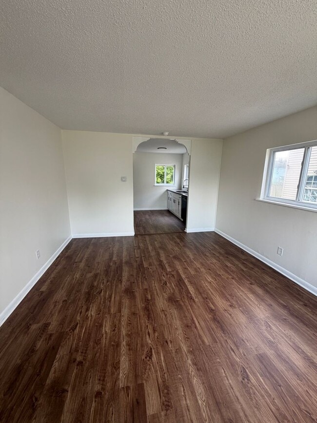 957 Racine Ave Unit 957 Racine Avenue