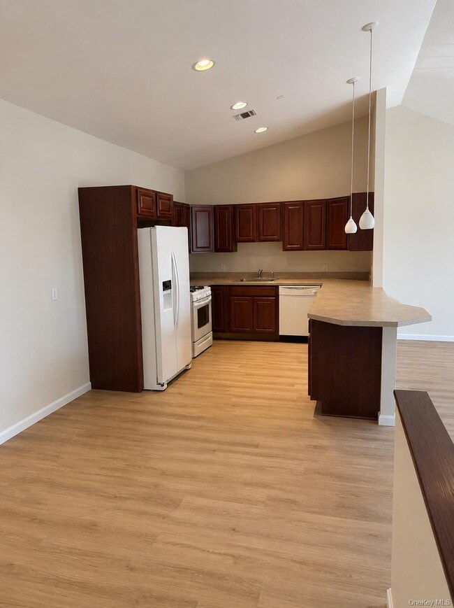 Photo - 12 Jacqueline Way Unit 12